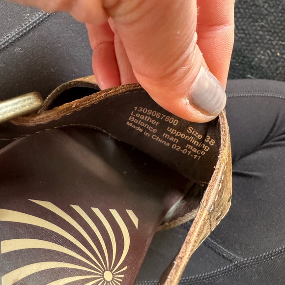 Dansko Ripley Crazy Horse sandals, size 38 - Picture 2 of 9